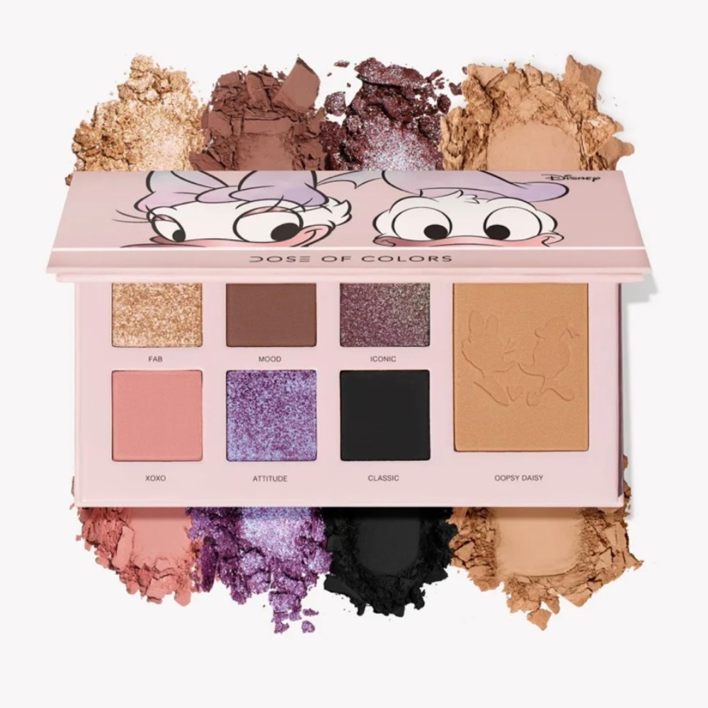 DOSE OF COLORS
Disney X Donald & Daisy Eyeshadow + Bronzer Palette